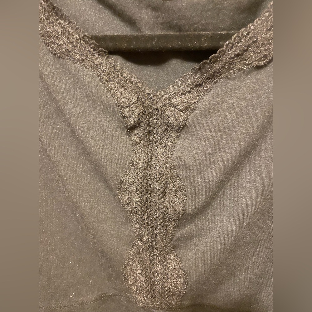 Ann Taylor Pullover Sleeveless Top in Black with Lace Trim Size M - Picture 3 of 4